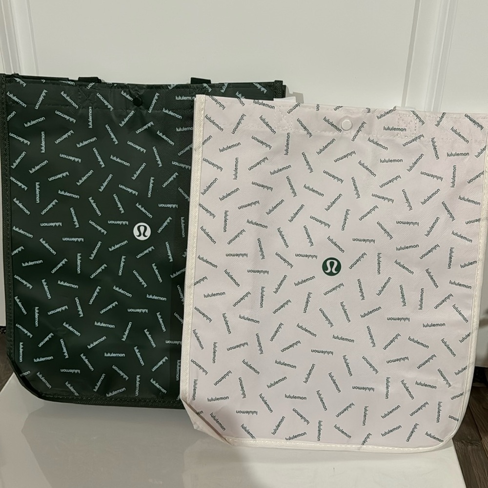 NEW Large Lululemon Tote Bag Holiday Edition Green/White Shopping Tote 2pc